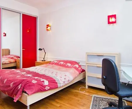Charming And Bright Flat Near Eiffel Tower & Seine Apartment *